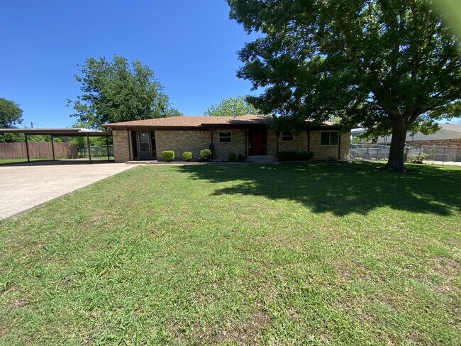 Foto del edificio - SUPER COOL HOUSE!! Immaculate 3-bedroom, 3...