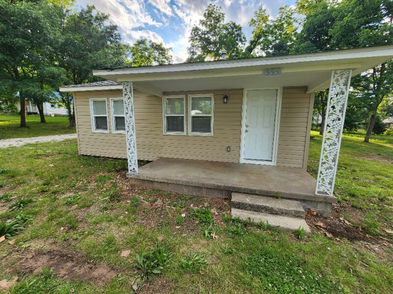 Foto principal - 355 W Neosho St