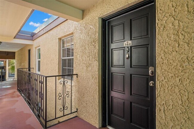 Building Photo - 5306 Santa Rosa Ct