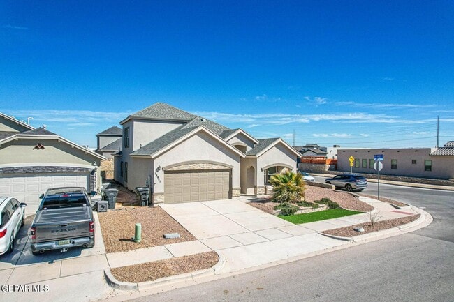 Foto del edificio - 13941 Garforth Ave
