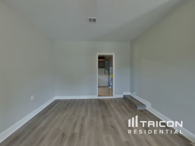 Building Photo - 366 Clemson Dr
