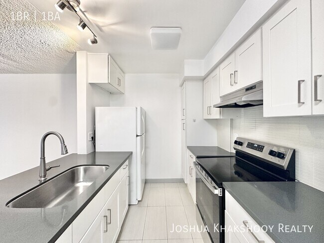 Foto del edificio - 1603 N Poinsettia Pl