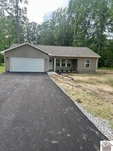 Building Photo - 1815 Debbie Dr