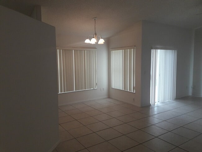 Building Photo - Coming Soon!!-3236 Brewster Dr Kissimmee FL 34743