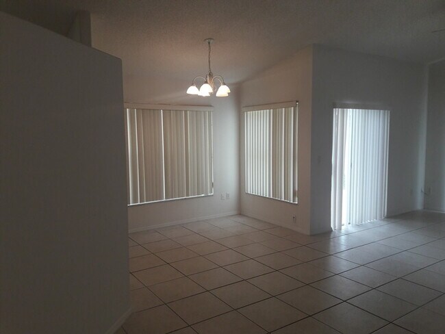 Foto del edificio - Coming Soon!!-3236 Brewster Dr Kissimmee FL 34743
