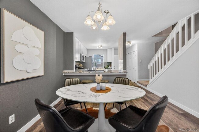 Foto del edificio - For Rent – $2,195/month | Stanton Farms Townhome in Littleton