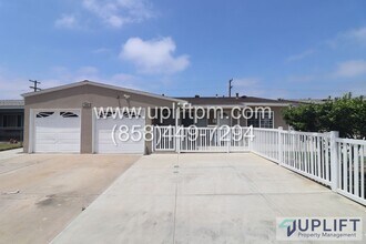 Building Photo - 782 Jefferson Ave