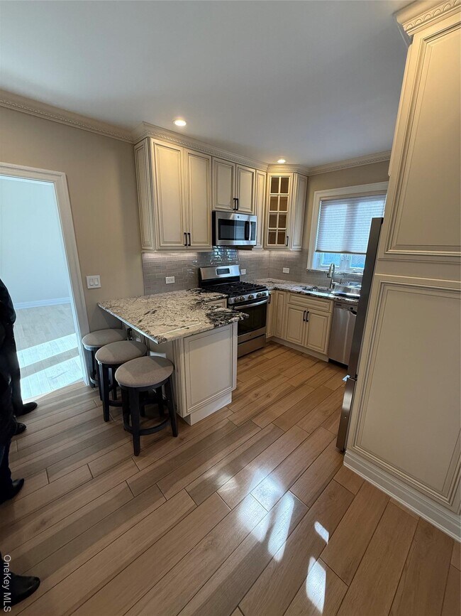 Foto del edificio - 78-68 84th St