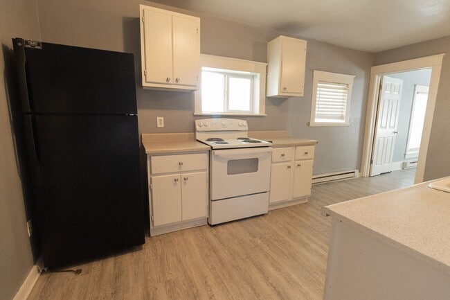 Building Photo - 911 N 8th St