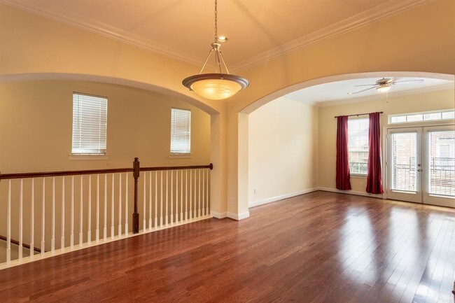 Building Photo - 20 Versante Ct