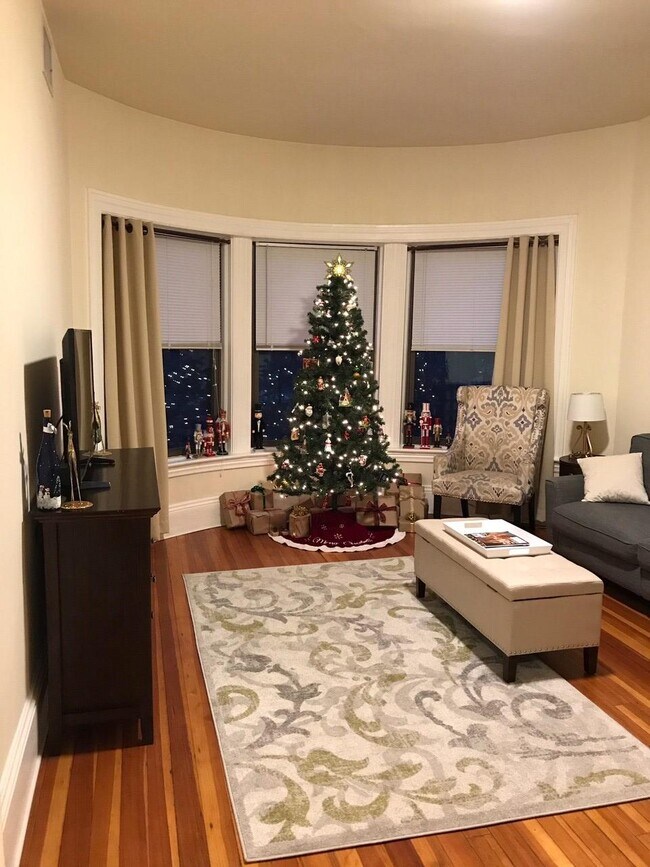Foto del edificio - 1463 Beacon St