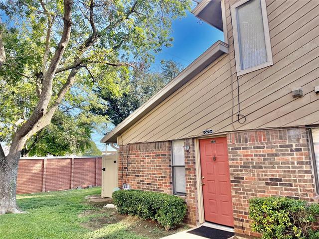 Foto principal - 2240 Tarpley Rd