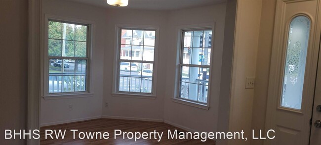 Foto del edificio - 4 br, 3 bath House - 235 W. 35th Street