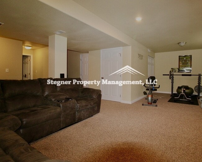 Building Photo - Wonderful Home in North Fort Collins