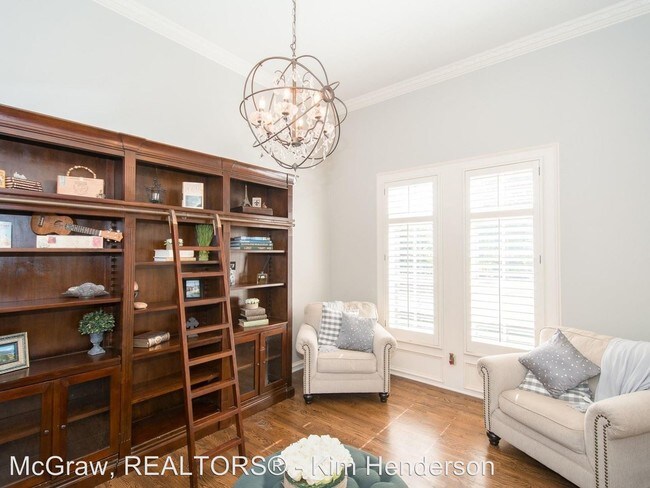 Building Photo - 5 br, 4 bath House - 8761 E. 105th Place