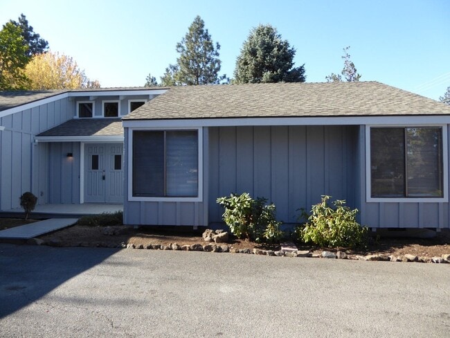 Building Photo - 61591 SE Orion Dr