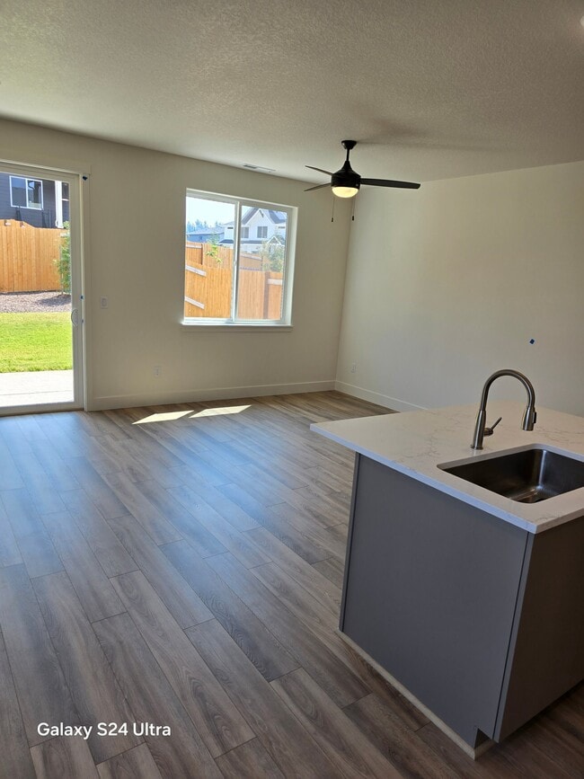 Building Photo - 16122 Barlow Trl Ln