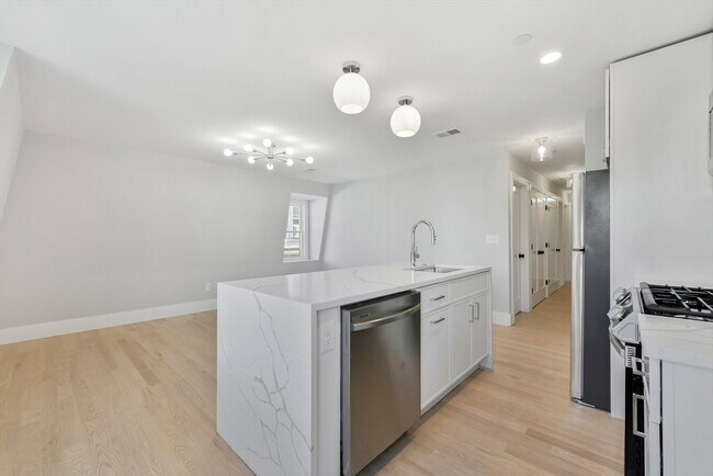 Foto del edificio - 226-228 Princeton St