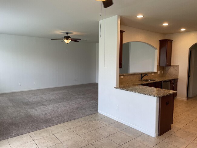 Building Photo - 1680 Breanna Ln