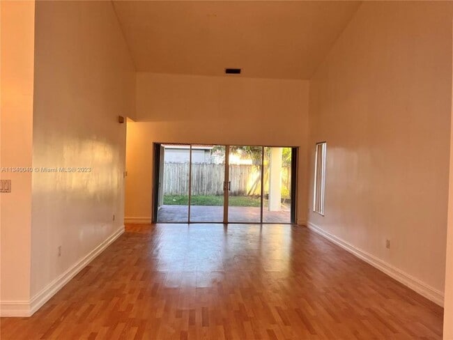 Building Photo - 3 bedroom in Miami Gardens FL 33055