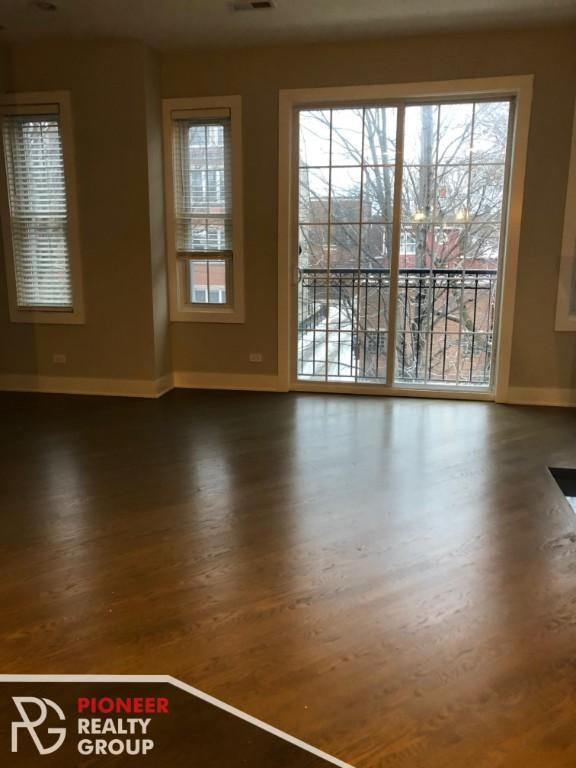 Building Photo - 5 bedroom in CHICAGO IL 60614
