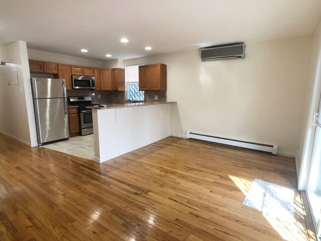 Building Photo - 24-11 21st St