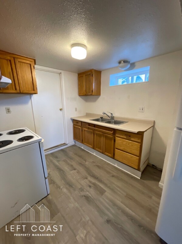 Foto del edificio - 443 SW 7th St