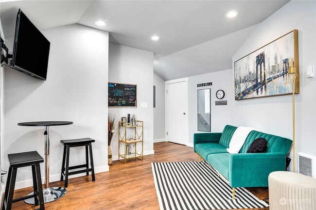Foto del edificio - 640 N Anderson St