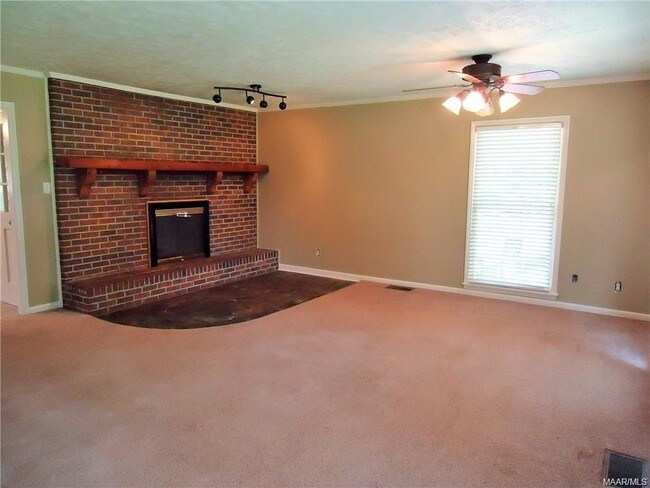 Building Photo - 654 AL-14