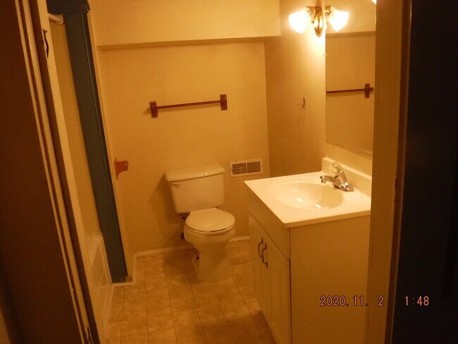 Fotografía del edificio - 102 S F St