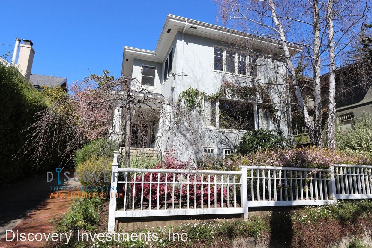 Foto principal - 4 br, 2.5 bath House - 77 The Plaza Drive