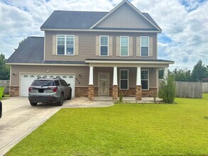 Building Photo - 219 Hidden Oaks Dr