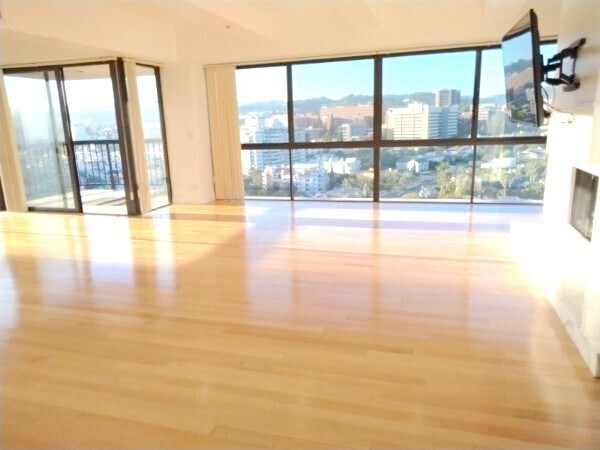 Foto del edificio - 10790 Wilshire Blvd