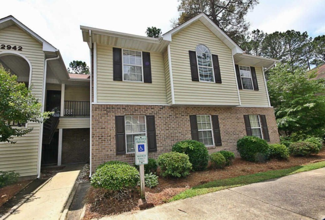 2942 Mulberry Ln, Greenville, NC 27858 Condo for Rent in Greenville