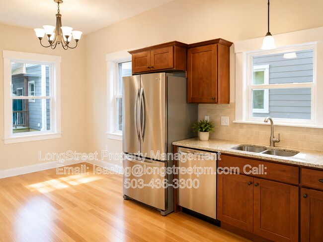Foto del edificio - 73 NE Graham St