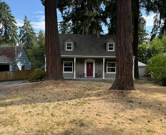 Building Photo - Charming NE Portland Apartment in a Great ...