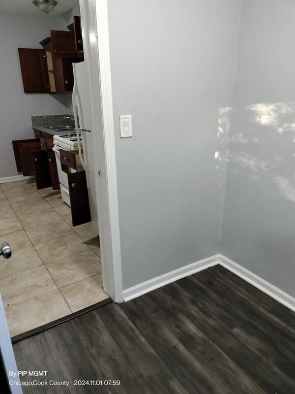 Foto del edificio - 8349 S Colfax Ave
