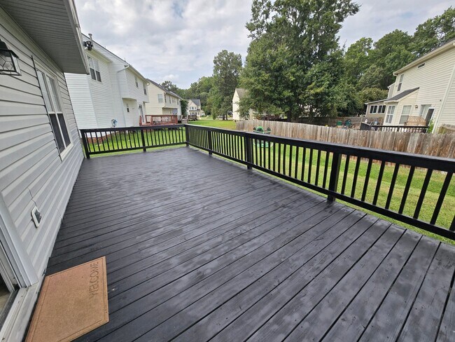 Foto del edificio - 959 Wheelwood Way
