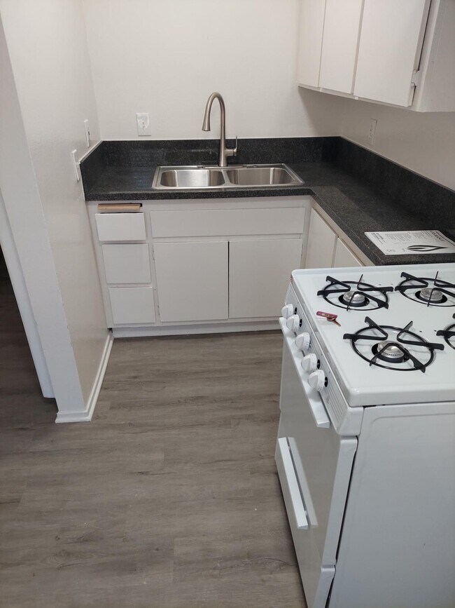 Foto del edificio - Etiwanda Villas