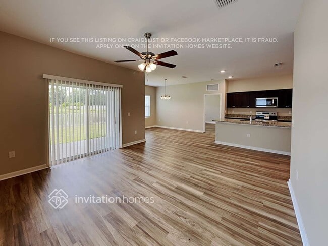 Foto del edificio - 3933 Spruce Creek Dr