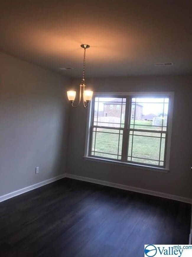 Building Photo - 107 Hulsey Ln