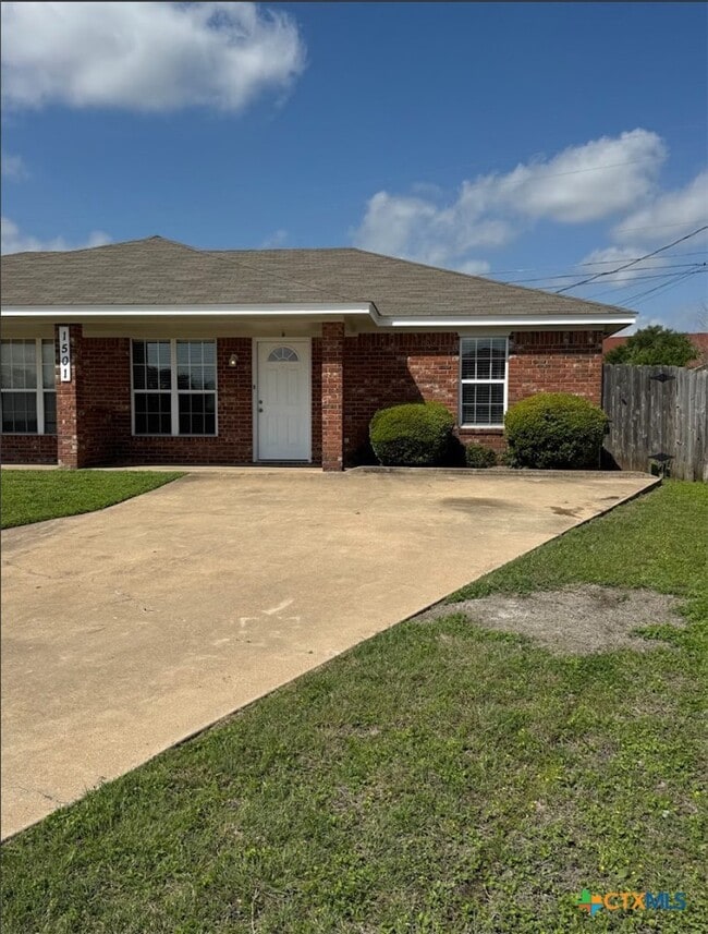 Building Photo - 1501 Windward Dr