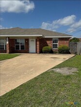 Building Photo - 1501 Windward Dr