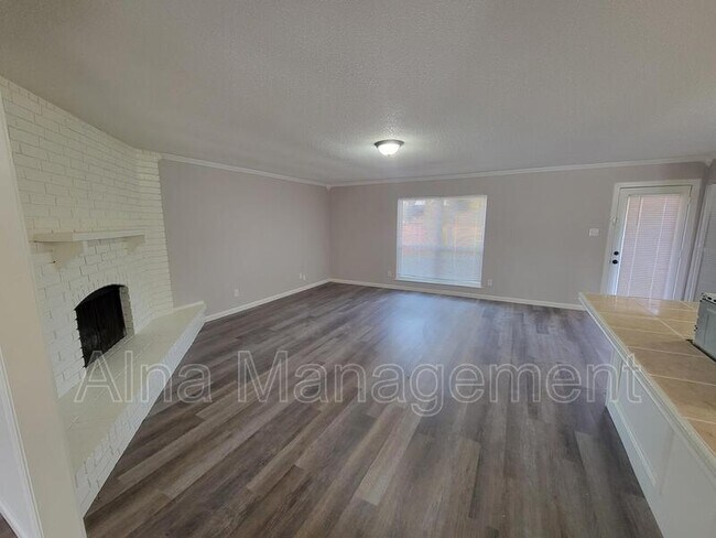 Building Photo - 417 Green Canyon Dr