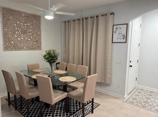 Foto del edificio - 4220 Plantation Oaks Blvd