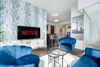 Building Photo - 14 York St