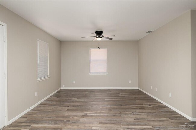Building Photo - 1101 El Recreo Cir