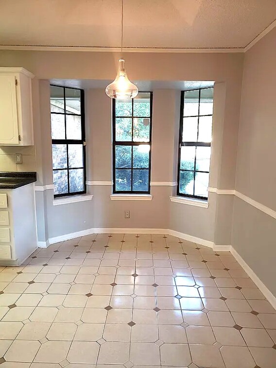 Foto del edificio - 1813 Meadowbrook Dr