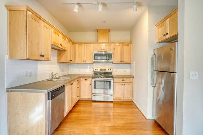 Foto del edificio - 8320 N Princeton St