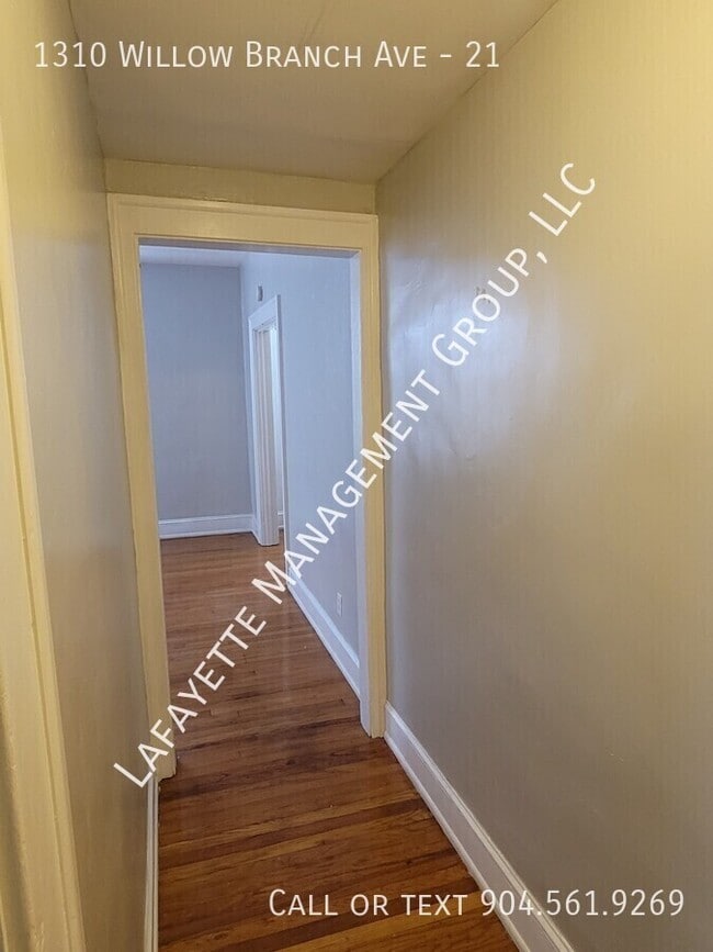 Building Photo - 1310 Willow Branch Ave